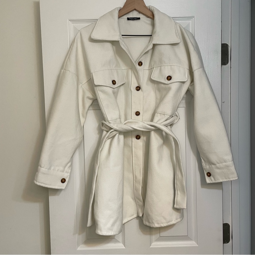 NWOT Nasty Gal White Belted Shirt Jacket - Size Medium